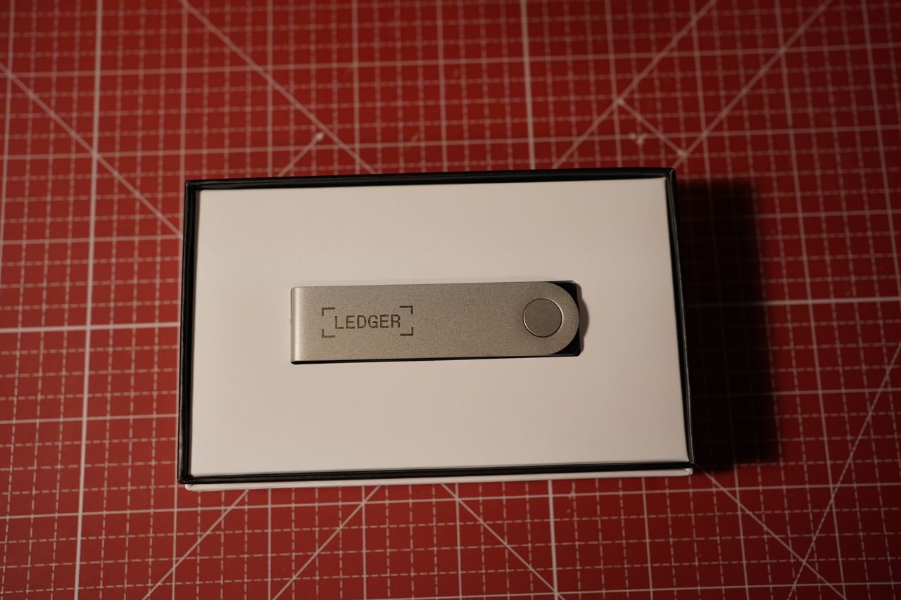 Der Ledger Nano X ist einfach aufgebaut