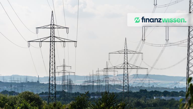 Hochspannungsleitungen als Sinnbild für Energie-ETF