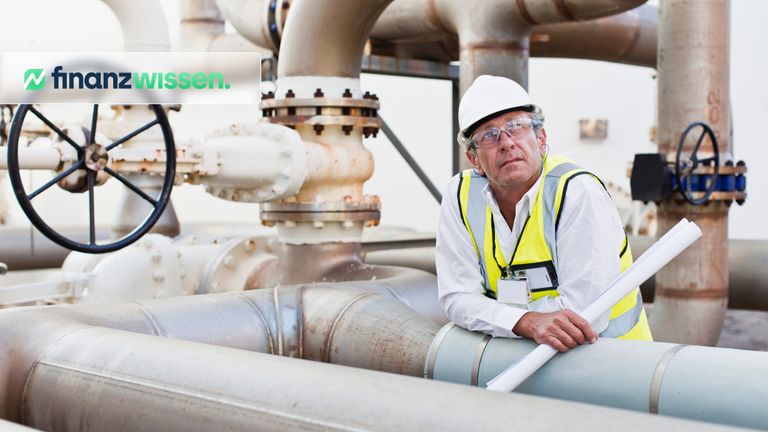 Facharbeiter aus der Chemieindustrie plant ein neues Werk