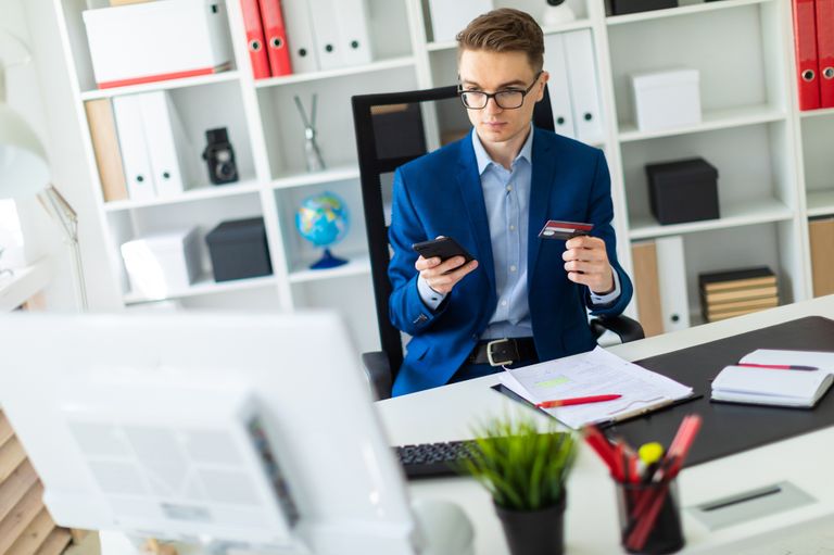 Geschäftskonto im Büro eröffnen